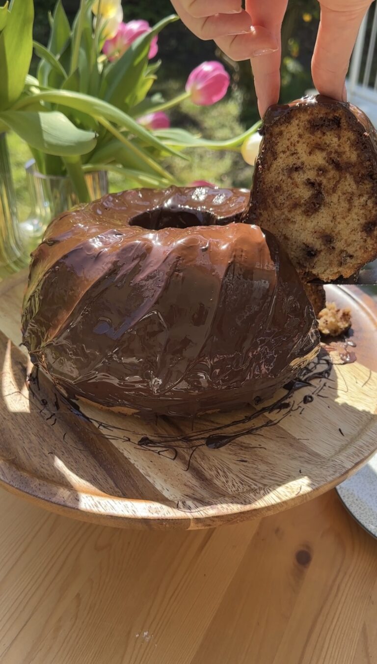 Eierlikör Chocolate Bundt Cake