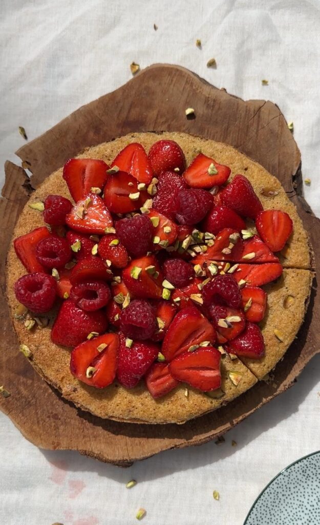 Pistachio and strawberry tart